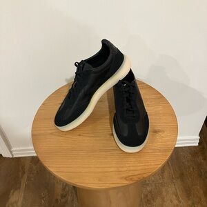 Black Adidas Sneakers